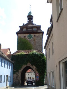 Altmühltal-Radweg: Start beim Oberen Turm in Leutershausen