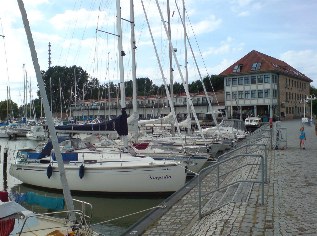 Unterwegs auf dem Ostsee-Radweg: Im Hafen von Karlshagen