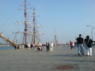 Auf der Hafenpromenade in Eckernförde