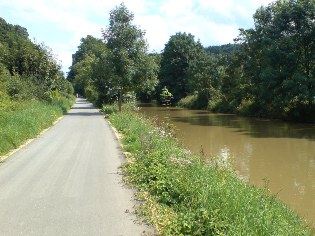 Altmühltal-Radweg kurz vor Dollnstein