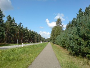 Radweg Berlin - Usedom nördlich von Viereck