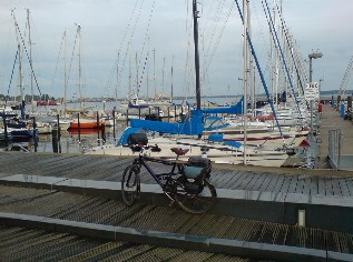 Auf der Hafenpromenade in Eckernförde