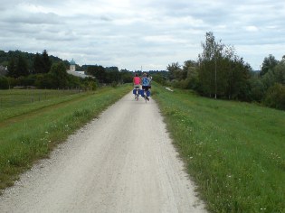 Donau-Radweg bei Kelheimwinzer