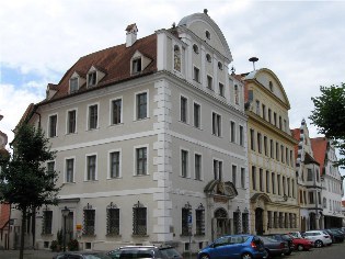 Hofapotheke in Neuburg an der Donau, Donau-Radweg