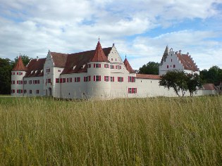 Schloss Grünau bei Neuburg an der Donau, Donau-Radweg