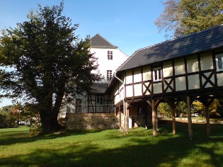 Altes Schloss, sog. Frauenhaus, in Baruth