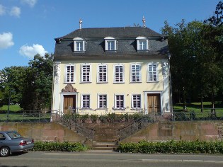 Schloesschen im Hofgarten in Wertheim, Main-Radweg