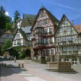 Marktplatz in Miltenberg, Main-Radweg