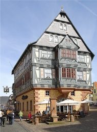 Gasthaus zum Riesen in Miltenberg, Main-Radweg