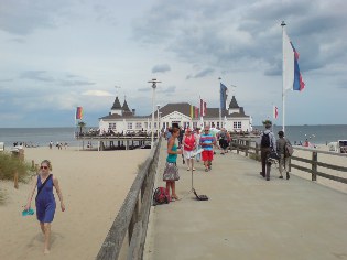 Unterwegs auf dem Ostsee-Radweg: Seebrücke in Ahlbeck