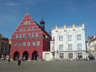Rathaus in Greifswald am Ostsee-Radweg