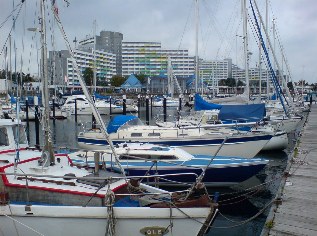 Im Hafen von Damp, Ostseeküsten-Radweg