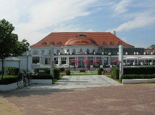 Casino in Travemünde, Ostseeküsten-Radweg