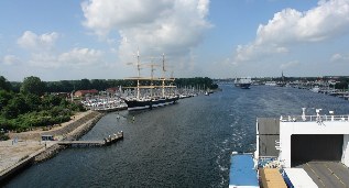 Segelschulschiff Passat in Travemünde, Ostseeküsten-Radweg